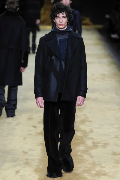 Look 47